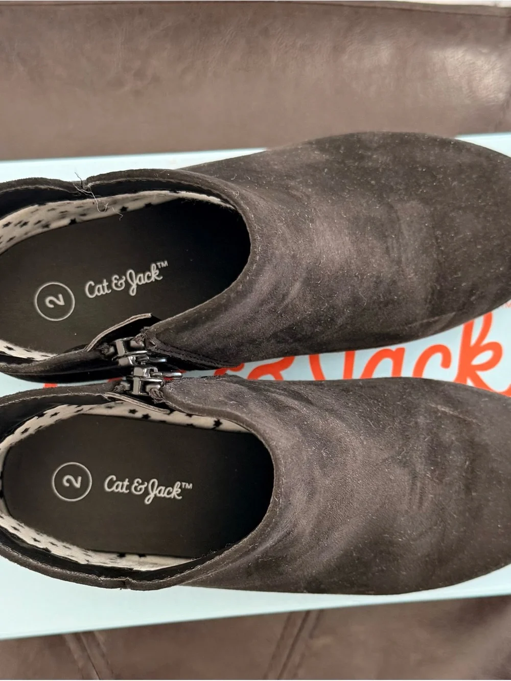 Cat & Jack Opal Girls Ankle Boots size 2